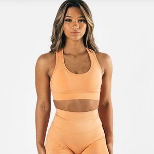 Alphalete Impact Bra - M - Cheeky Coral